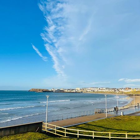 Luxurious Beach Front Apartment In Portrush Exterior foto