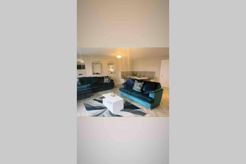 Luxurious Beach Front Apartment In Portrush Exterior foto