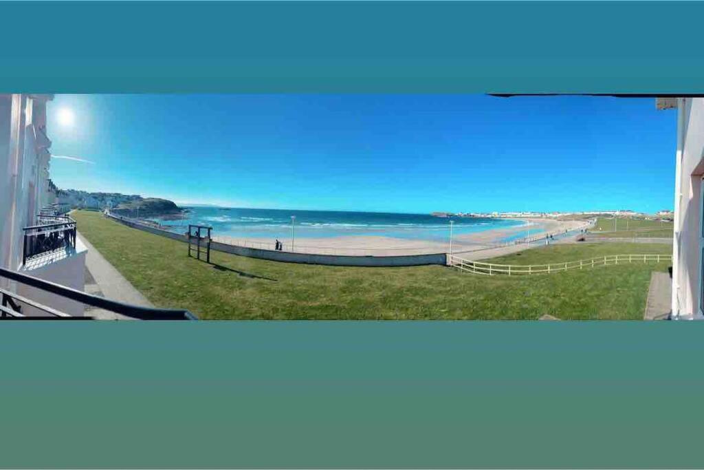 Luxurious Beach Front Apartment In Portrush Exterior foto